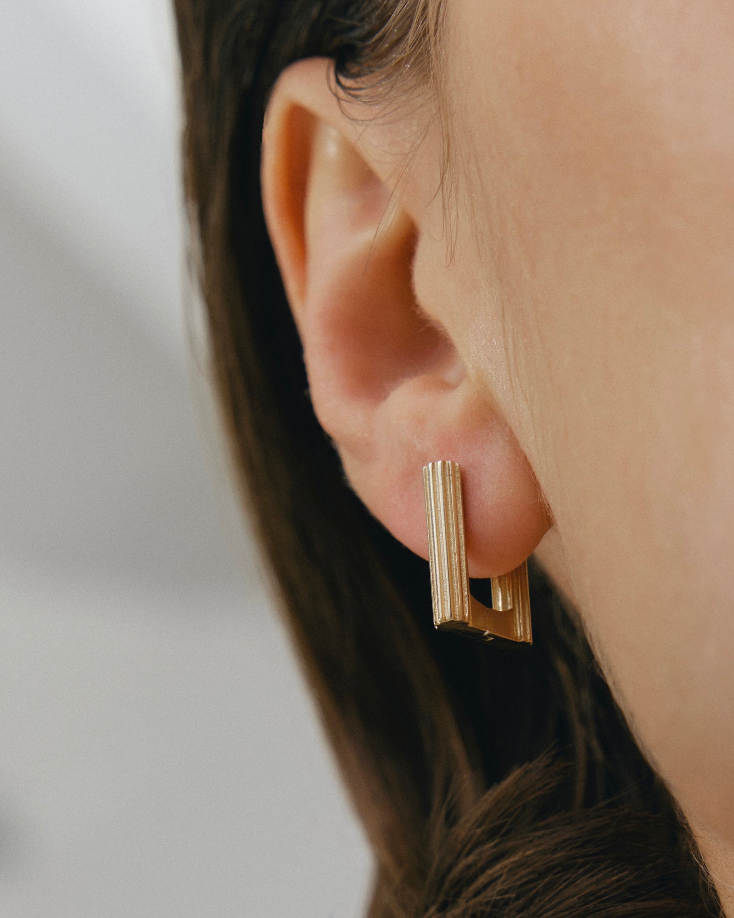Structural square earrings